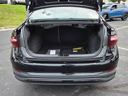 New 2026 Volkswagen Jetta SE FWD image 5