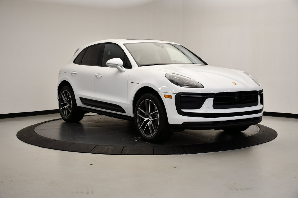 Certified 2026 Porsche Macan Turbo AWD/4WD image 9
