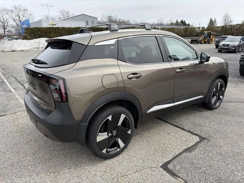 New 2026 Nissan Kicks SR w/ Cold Weather Package AWD/4WD image 5
