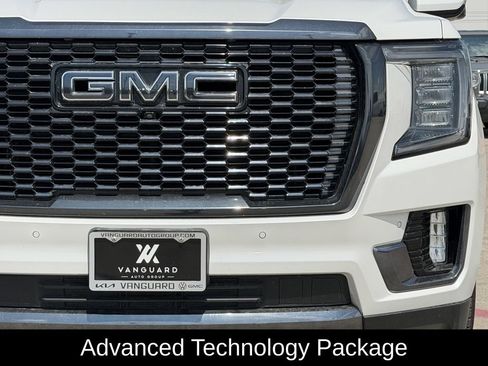 Used 2023 GMC Yukon XL Denali Ultimate AWD/4WD image 4