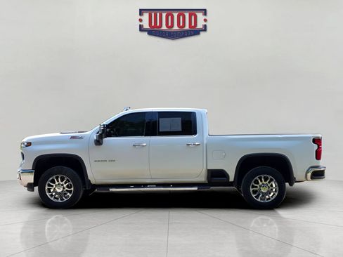 Used 2024 Chevrolet Silverado 3500 LTZ w/ LTZ Convenience Package AWD/4WD image 4