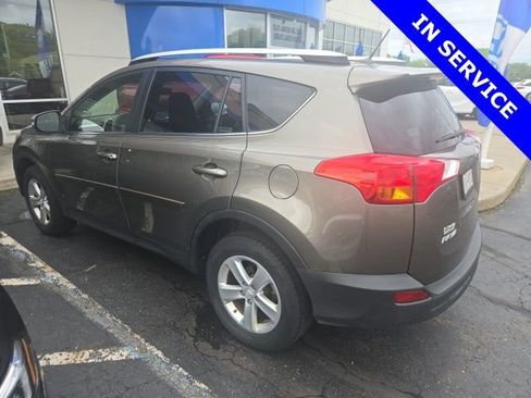 Used 2014 Toyota RAV4 XLE AWD/4WD image 7