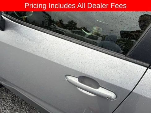 Used 2023 Toyota RAV4 LE AWD/4WD image 6