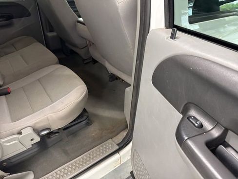 Used 2005 Ford F250 XLT AWD/4WD image 30