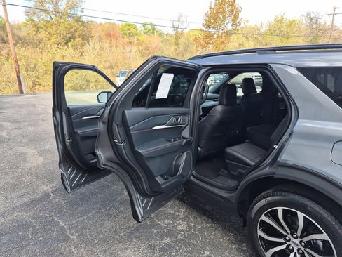 New 2026 Ford Explorer ST-Line image 15