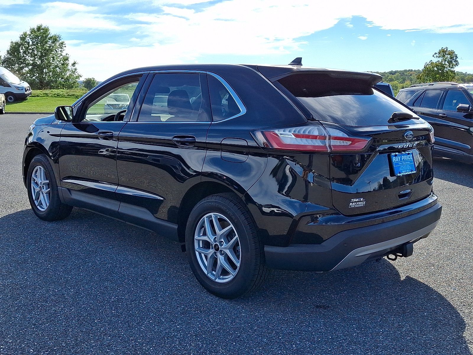 Used 2024 Ford Edge SEL w/ Convenience Package AWD/4WD image 5