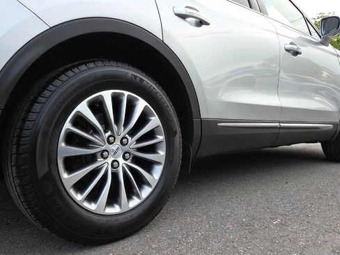 Used 2016 Lincoln MKX Select w/ Select Plus Package AWD/4WD image 15