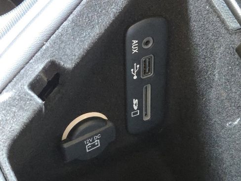 Used 2015 Dodge Challenger R/T Scat Pack w/ Leather Interior Group image 13