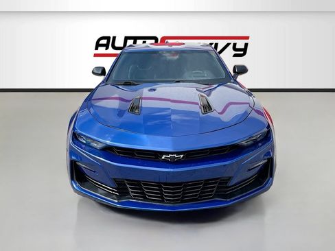 Used 2022 Chevrolet Camaro SS RWD image 2