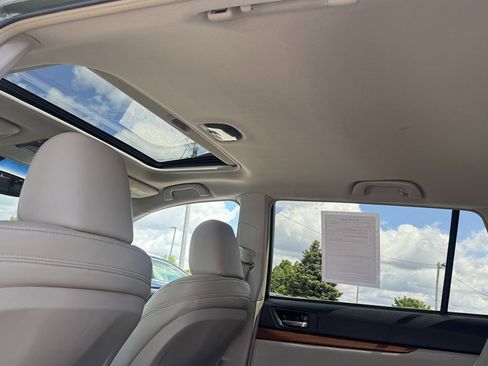 Used 2014 Subaru Outback 2.5i Limited AWD/4WD image 23