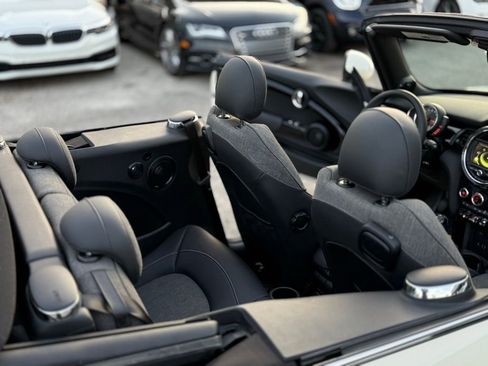 Used 2016 MINI Cooper S image 29