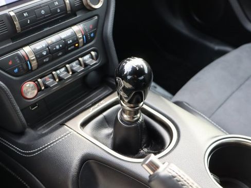 Used 2020 Ford Mustang Shelby GT350 w/ Technology Package image 29