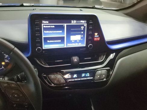 Used 2021 Toyota C-HR XLE image 22