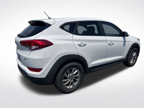 Used 2018 Hyundai Tucson SE w/ Cargo Package AWD/4WD image 5