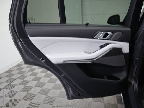 New 2026 BMW X5 xDrive40i w/ Executive Package image 27