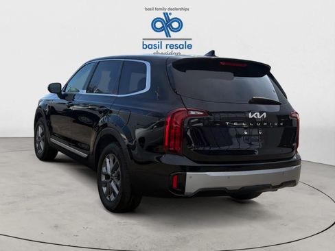 Used 2023 Kia Telluride LX AWD/4WD image 4