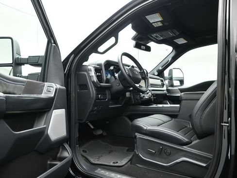New 2026 Ford F250 Platinum image 8