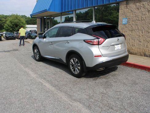 Used 2018 Nissan Murano SL w/ Moonroof Package AWD/4WD image 3