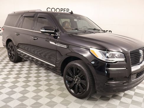 Used 2022 Lincoln Navigator L Reserve AWD/4WD image 1