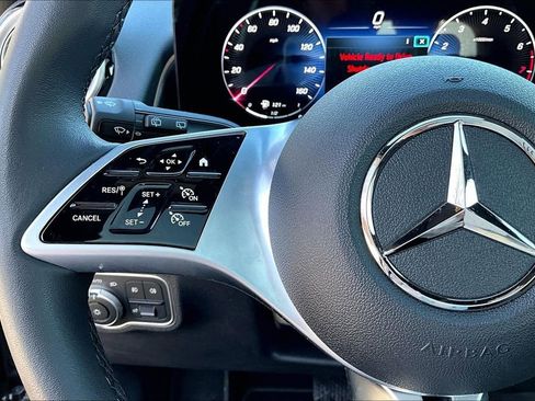 Used 2026 Mercedes-Benz GLB 250 4MATIC image 20