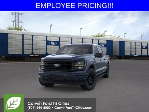 New 2026 Ford F150 XLT w/ Equipment Group 302A MID AWD/4WD image 3
