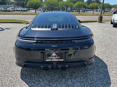 Used 2025 Porsche 911 Carrera 4 GTS image 7