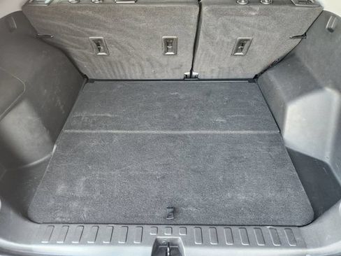 Used 2021 GMC Terrain SLE FWD image 23