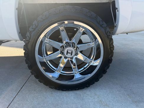 Used 2005 Chevrolet Silverado 2500 LS w/ Heavy-Duty Power Package image 72