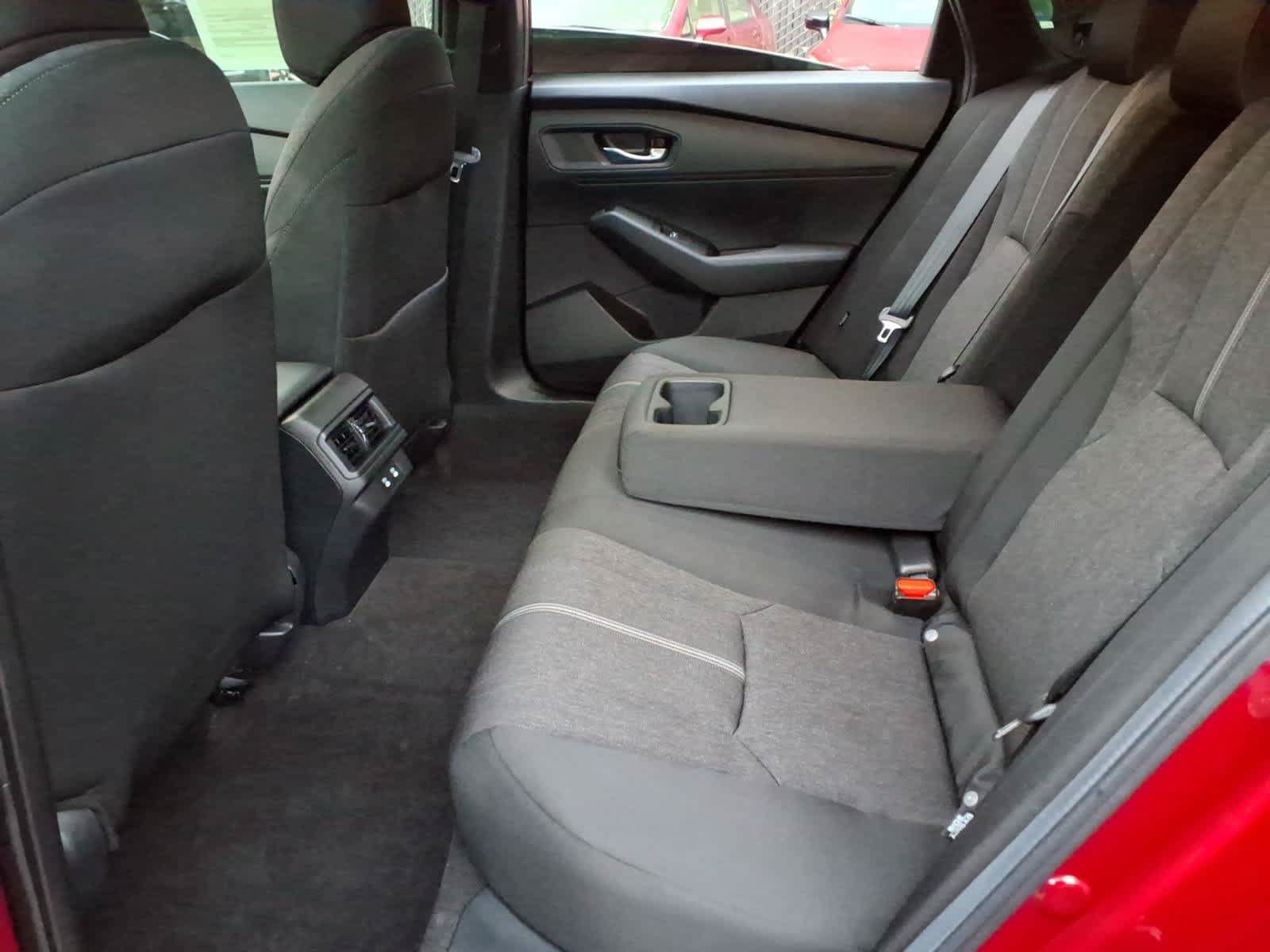 Used 2025 Honda Accord Sport image 9