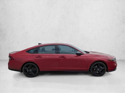 Used 2023 Honda Accord Sport image 4