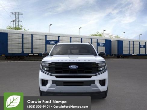 New 2026 Ford Expedition Platinum image 7