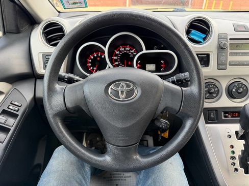 Used 2009 Toyota Matrix S AWD/4WD image 18