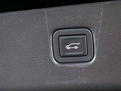 Used 2024 Chevrolet Blazer LT FWD image 29