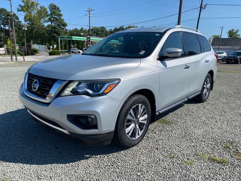 Used 2020 Nissan Pathfinder SV FWD image 7