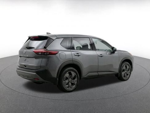 Used 2025 Nissan Rogue SV AWD/4WD image 9