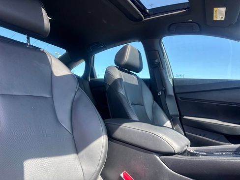 Used 2023 Honda Accord Sport image 30