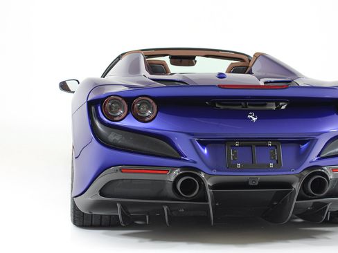 Certified 2023 Ferrari F8 Tributo RWD image 27