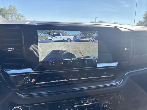 Used 2023 Chevrolet Silverado 1500 ZR2 w/ Technology Package image 21