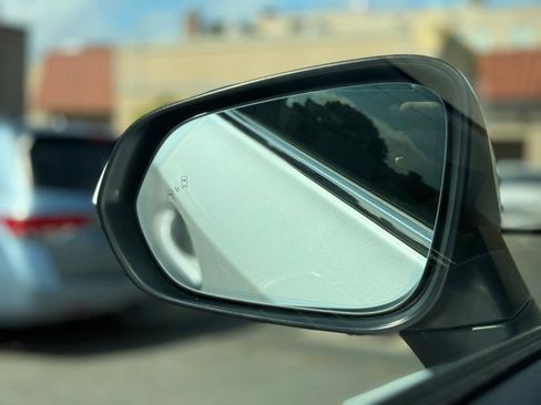 Used 2016 Lexus NX 300h AWD w/ Luxury Package image 30