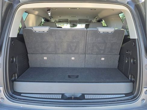 Used 2020 Chevrolet Tahoe LT w/ Luxury Package image 9