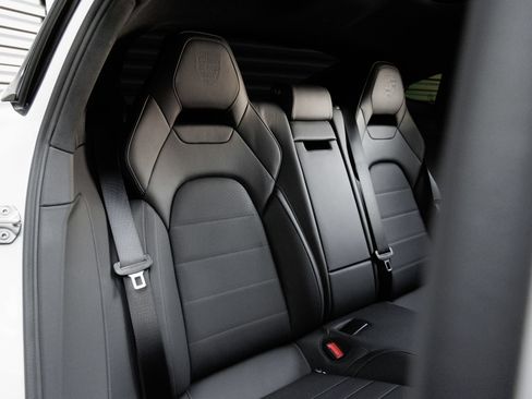 Certified 2026 Porsche Panamera Turbo S AWD/4WD image 38