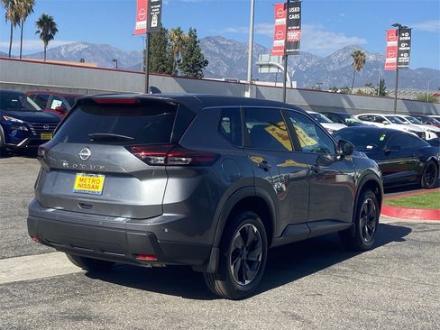 New 2026 Nissan Rogue SV image 2