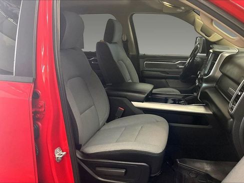 Used 2019 RAM 1500 Big Horn AWD/4WD image 4