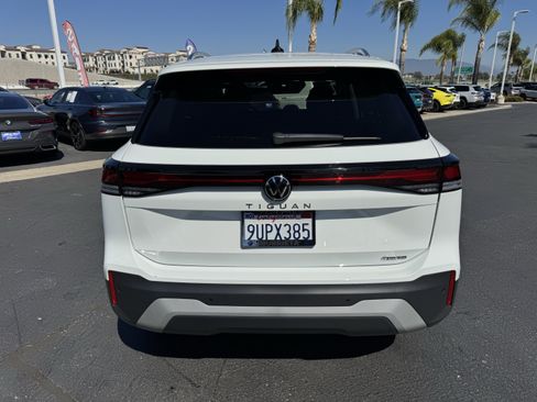 Certified 2025 Volkswagen Tiguan S AWD/4WD image 14