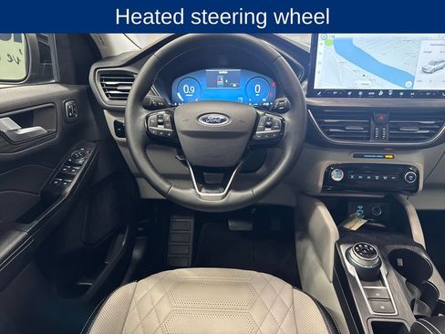 Used 2023 Ford Escape Platinum w/ Premium Technology Package AWD/4WD image 15