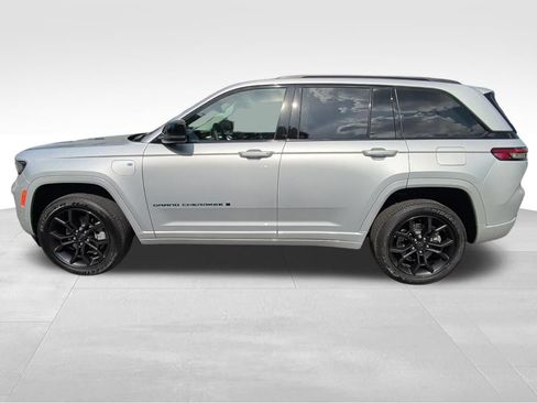 Used 2023 Jeep Grand Cherokee 30th Anniversary AWD/4WD image 2