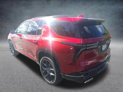 Used 2026 Chevrolet Traverse RS w/ LPO, Floor Liner Package AWD/4WD image 8