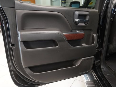 Used 2018 GMC Sierra 1500 SLT w/ SLT Premium Package AWD/4WD image 25