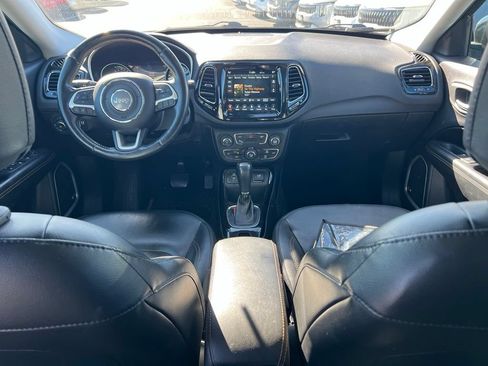 Used 2018 Jeep Compass Limited w/ Navigation Group FWD image 10