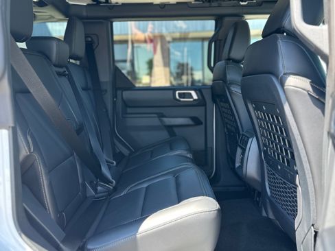 New 2026 Ford Bronco Badlands w/ Sasquatch Package AWD/4WD image 26